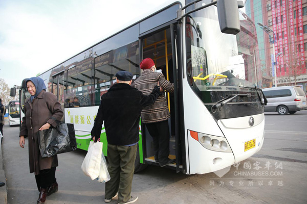 宇通純電動公交車和田運(yùn)營紀(jì)實(shí)