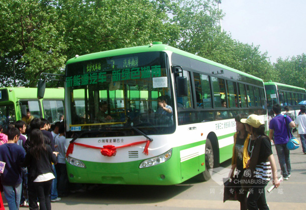 2009年4月，首批中車時代電動新能源車剛上線便人氣爆棚，引發(fā)關(guān)注