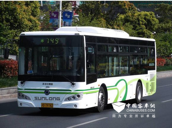 上海:年內投運1500輛新能源公交車