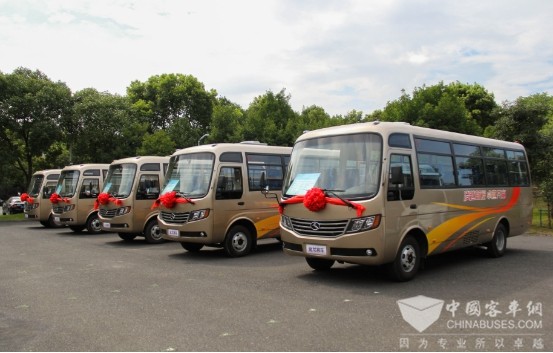 為城鄉(xiāng)客運(yùn)造好車 金龍客車推出“新凌越”系列