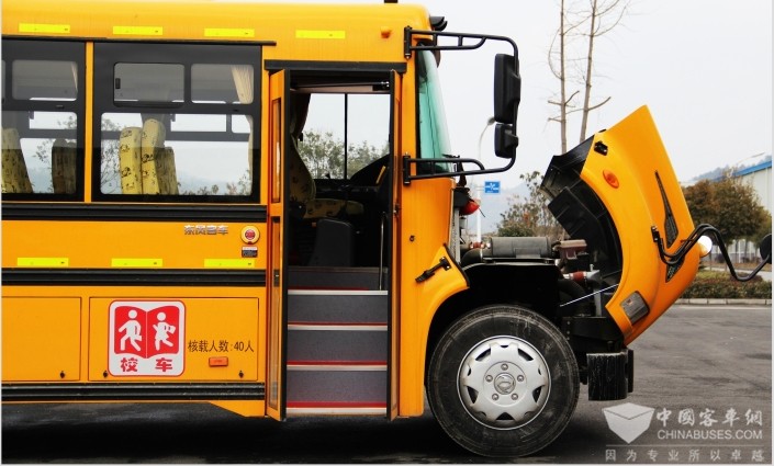 東風(fēng)商用車 9.2米校車