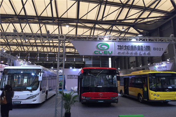 BUS EXPO 2017上?？蛙囌箌沈陽華龍客車展臺(tái)