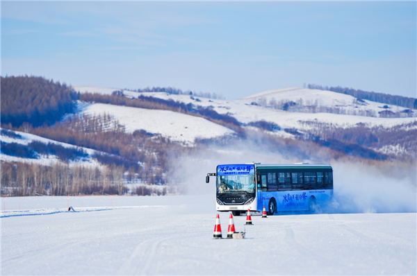 不懼-40℃極寒 宇通純電公交“冰雪挑戰(zhàn)賽”燃擎開(kāi)戰(zhàn)