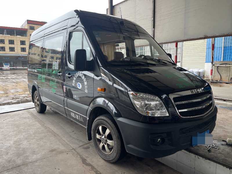 海格KLQ6590E5V1客車出售，9座