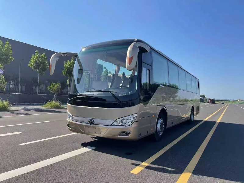 2018年6月 50座國(guó)五非營(yíng)運(yùn)北方配置宇通6116型客車(chē)