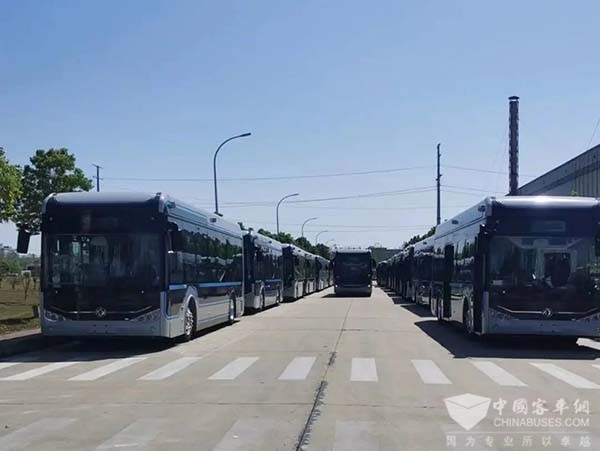 東風(fēng)汽車股份 東風(fēng)天翼 純電動(dòng) 低地板城市客車