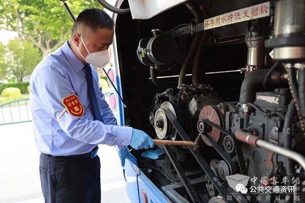 夏季 防暑降溫 安全行車 做好預(yù)防