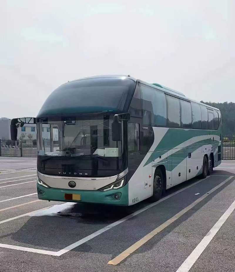  國六后吊輪半臥48座特大型高一級宇通6137客車 