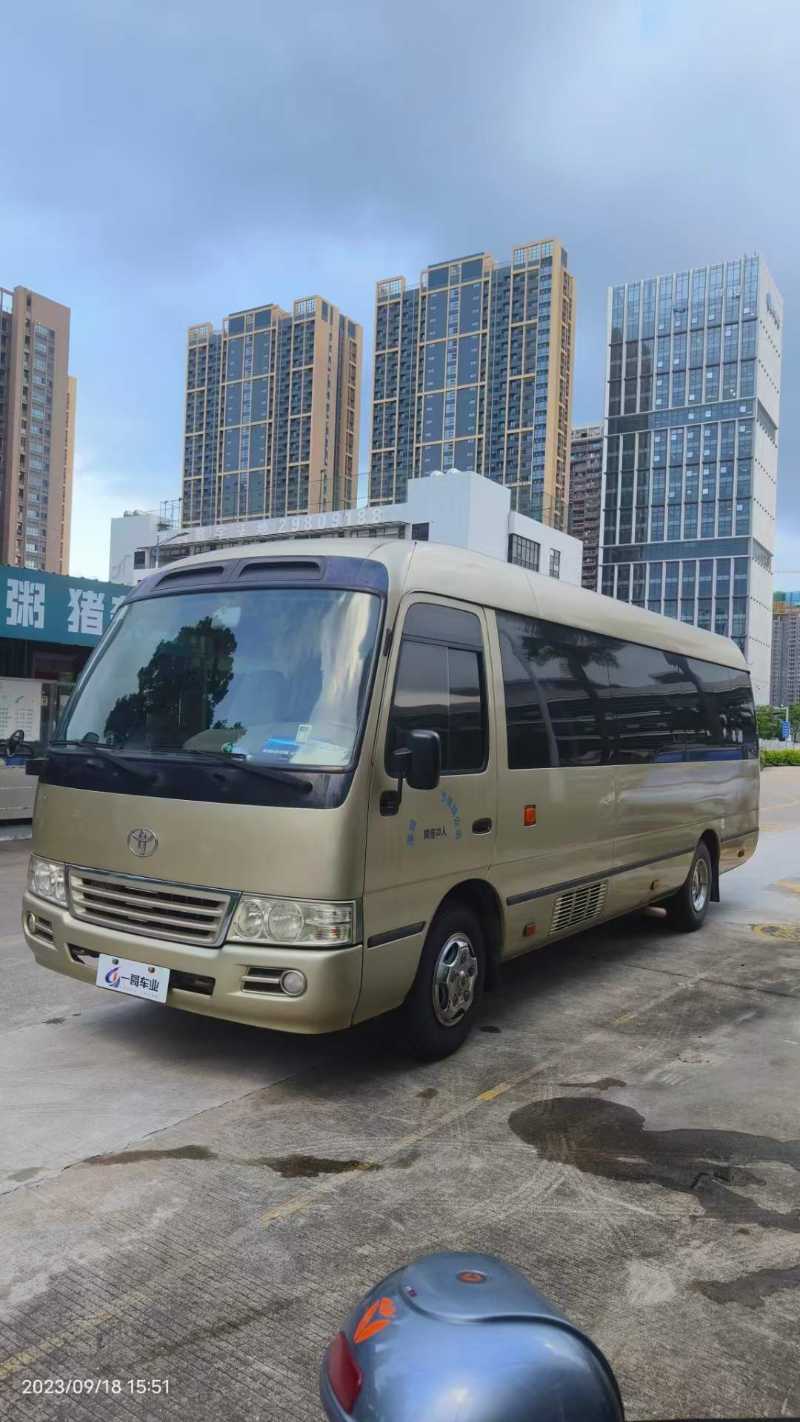 2012年8月 深圳牌20座非營運豪華版汽油考斯特一手企業(yè)用車