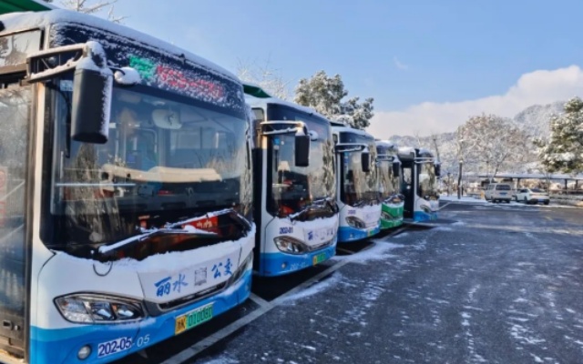 “暖心”又“暖行” 麗水公交確保市民群眾安全乘車