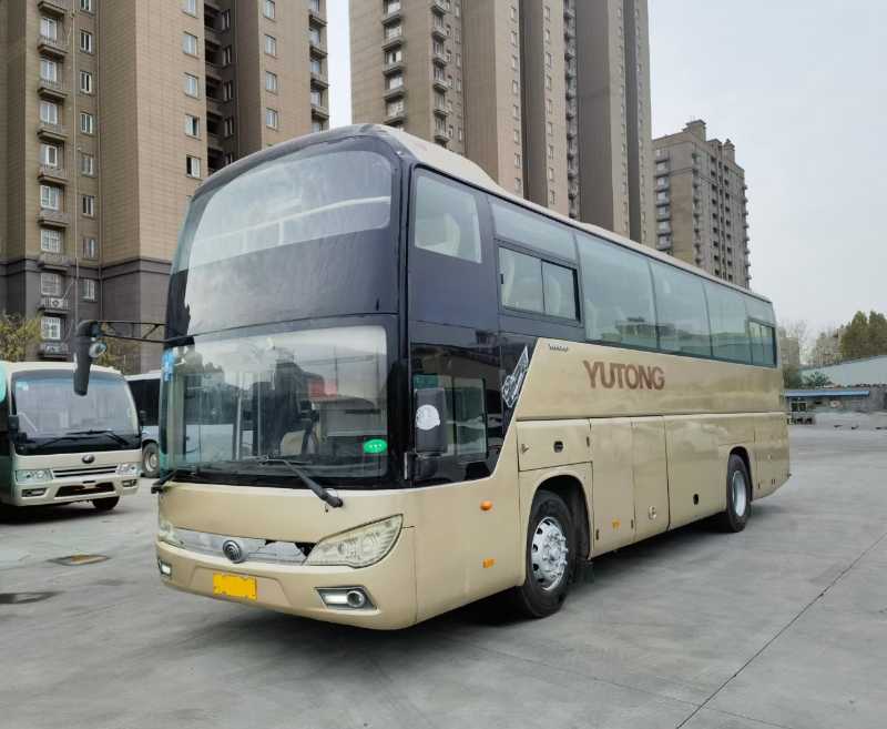 可提雙檔國(guó)四50座一層半宇通6118中門(mén)車(chē)