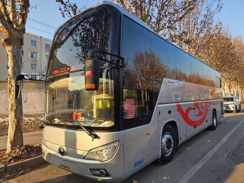 2017年12月 國五54座一層半后開門鍋爐暖氣宇通6118旅游車