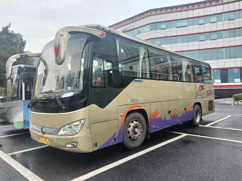  粵牌國五38座宇通6906氣囊旅游車