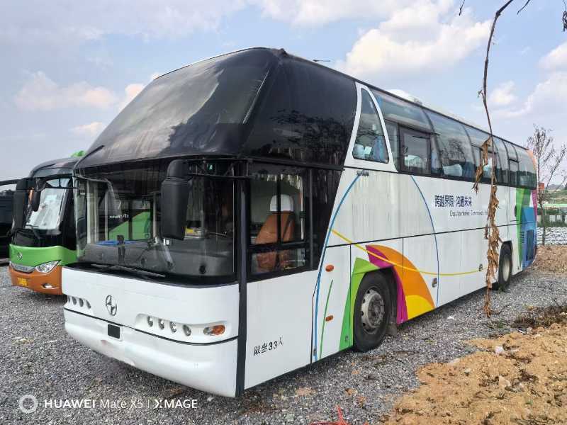 貴州牌國(guó)五12米33座2+1北方6127型客車(chē) 