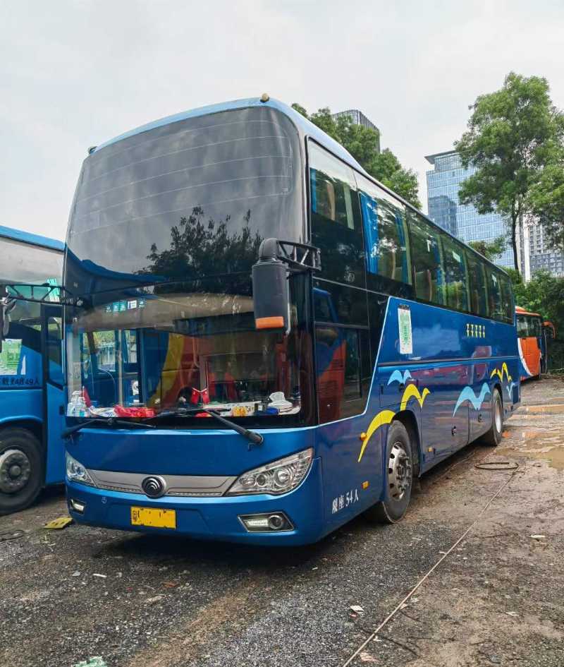 粵牌國四54座宇通6118旅游車