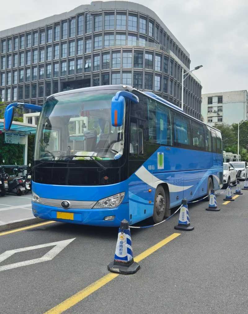 2020年10月 多臺(tái)國(guó)六48座天然氣LNG宇通6119氣囊中門(mén)旅游車(chē)