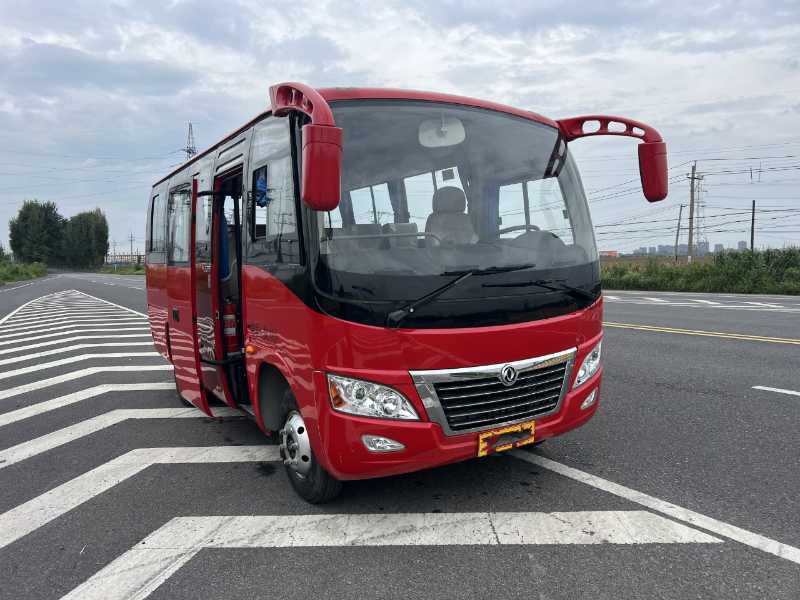 2021年3月 東北現(xiàn)車國六中型19座有公告東風(fēng)天翼 