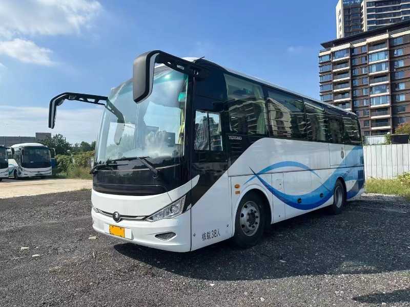 2023年7月 同款兩臺國六38座準新宇通6907氣囊旅游車 