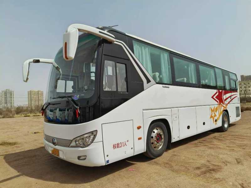 2021年上牌東北配國(guó)五31座2+1帶中門(mén)宇通6119客車(chē)