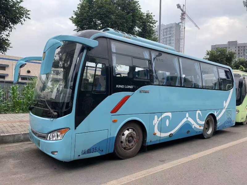2014年8月上牌35座國四可提雙檔金龍6859氣囊旅游車