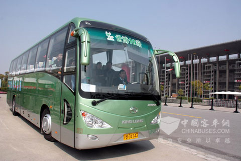大金龍世博10路專(zhuān)線車(chē)服務(wù)受表彰