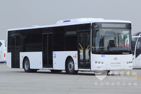 大金龍三開門、低地板公交車XMQ6120AGD5外觀