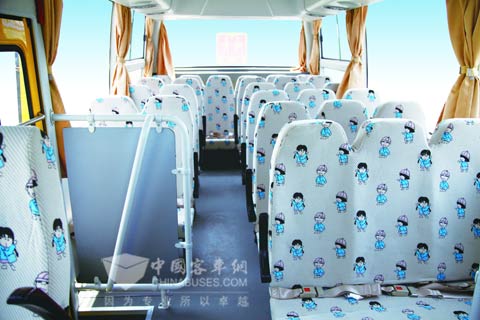 海格校車