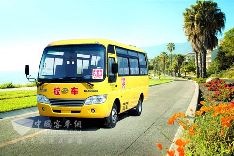 海格校車