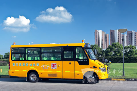 海格校車優(yōu)美如畫.