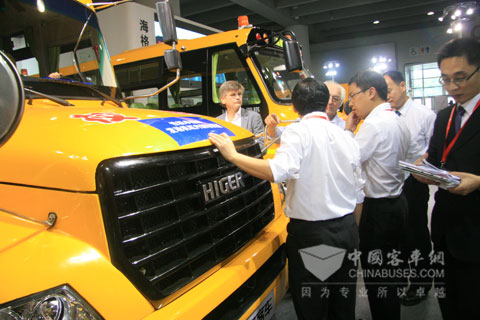 2012廣州國際商用車展覽會海格校車