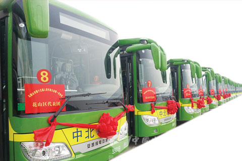 安凱30臺(tái)純電動(dòng)公交開進(jìn)馬鞍山
