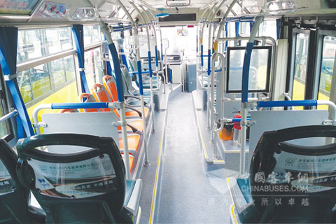 安凱電動(dòng)公交車內(nèi)部
