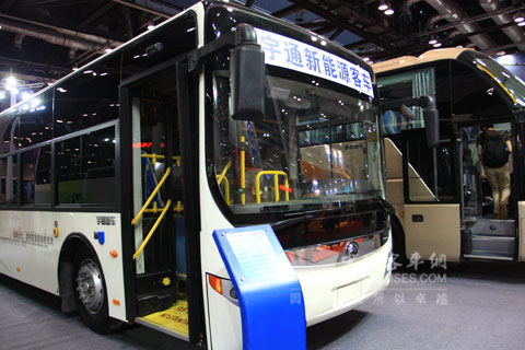 宇通新能源客車ZK6120CHEVG1