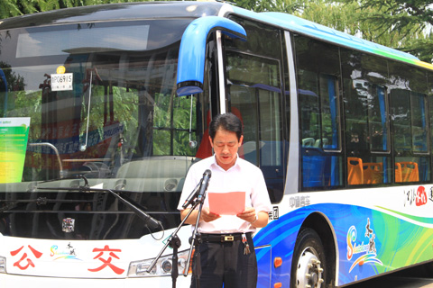 濟(jì)南長(zhǎng)運(yùn)總經(jīng)理助理張紀(jì)軍發(fā)表講話