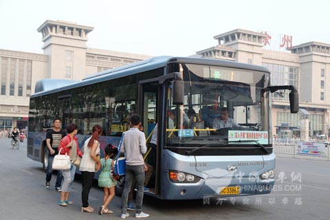 海格氣電混合動(dòng)力公交在徐州火車站