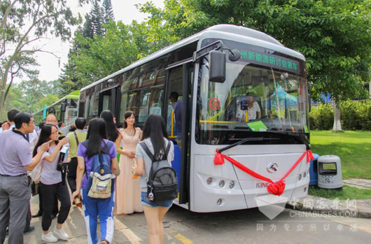 大金龍新能源客車進(jìn)駐華農(nóng)大打造高校純電校巴