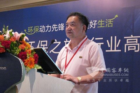 長(zhǎng)沙市清潔汽車(chē)領(lǐng)導(dǎo)小組專(zhuān)家組組長(zhǎng)李竹林