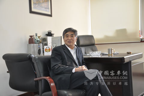 北汽集團(tuán)副總經(jīng)理王進(jìn)鋼