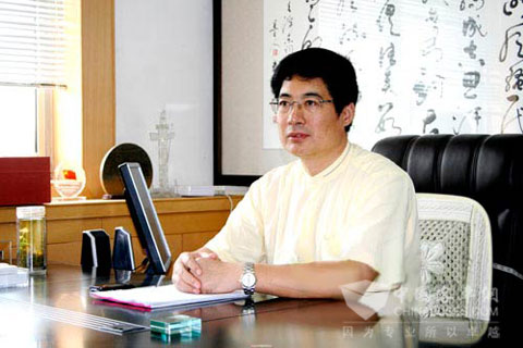 聊城交運董事長王紅巖接受采訪