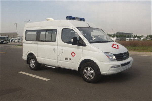 宇通ZK5046XJH15救護(hù)車(chē)（柴油國(guó)五2-9座）