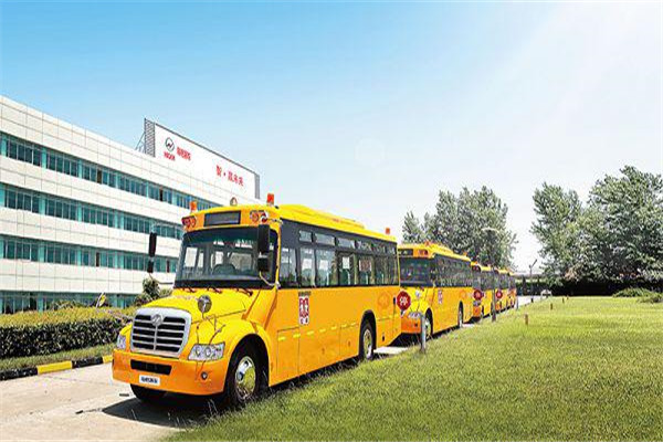 海格KLQ6106XQE5D中小學(xué)生專用校車（柴油國五24-46座）