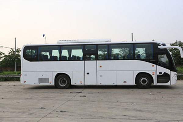 福田歐輝BJ6116EVUA-3客車（純電動(dòng)24-51座）