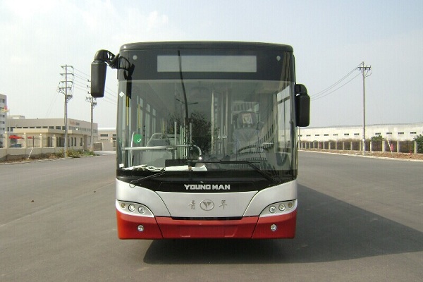 青年JNP6140GVC公交車（天然氣國五30-49座）