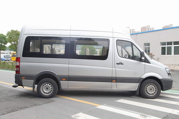 東風EQ6600CBEV5公交車（純電動10-16座）