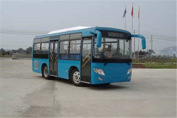 齊魯BWC6735GA5公交車（柴油國五13-28座）