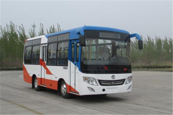 齊魯BWC6735GA5公交車（柴油國五13-28座）