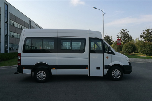 亞星YBL6610GBEV2公交車（純電動10-16座）