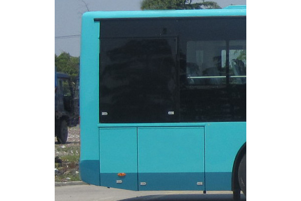 金旅XML6125JHEVG5C1公交車(chē)（柴油/電混動(dòng)國(guó)五10-40座）