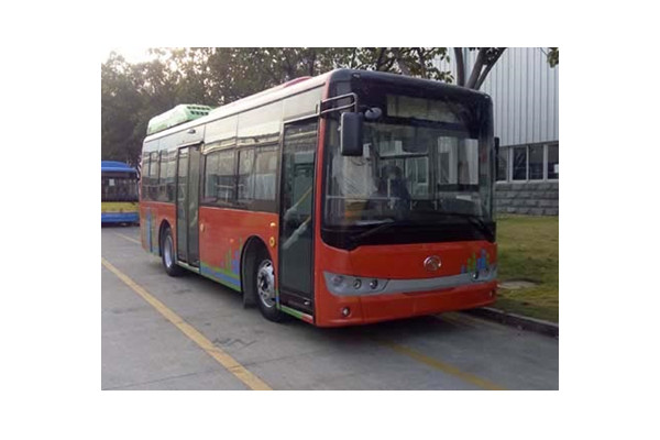 金龍XMQ6850AGCHEVD53公交車（柴油/電混動(dòng)國(guó)五10-30座）