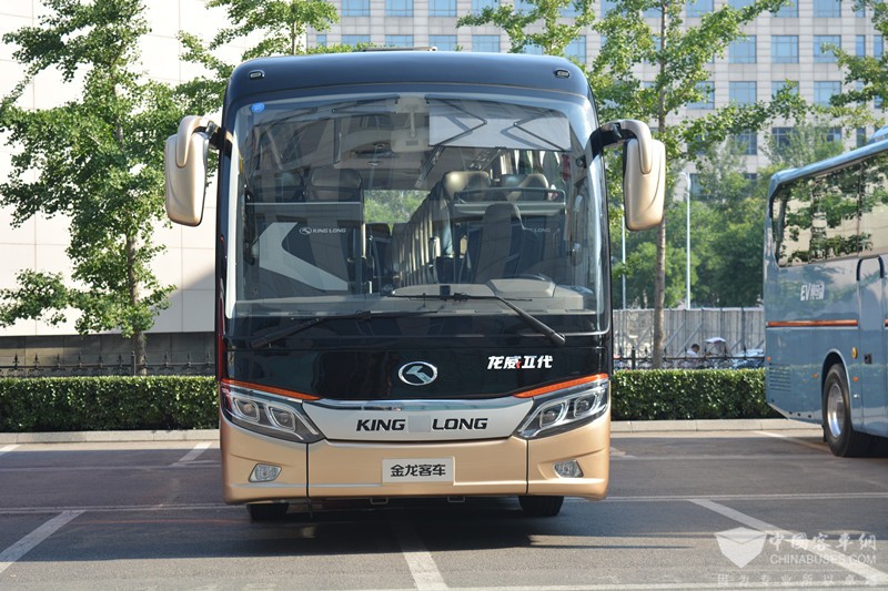 金龍XMQ6127CYD5D客車（柴油國五24-57座）